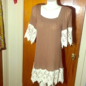 Umgee size Large brown and lace Midi Dress